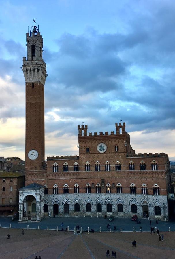 Apartamento Palazzo Lenzi Siena Exterior foto